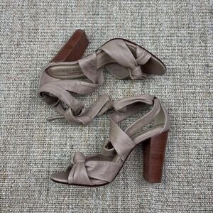 👠 Talbots | Size 7B | Taupe Leather Knot Toe Block Heel Sandals